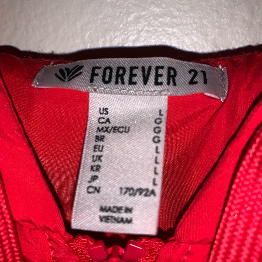 Red WindBreaker - Picture 3 of 3